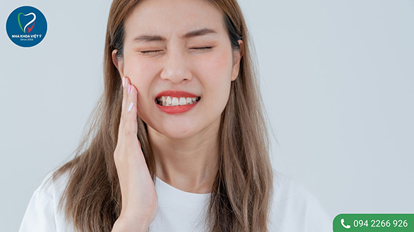 Bọc răng sứ bị đau nhức, ê buốt nguyên nhân do đâu?